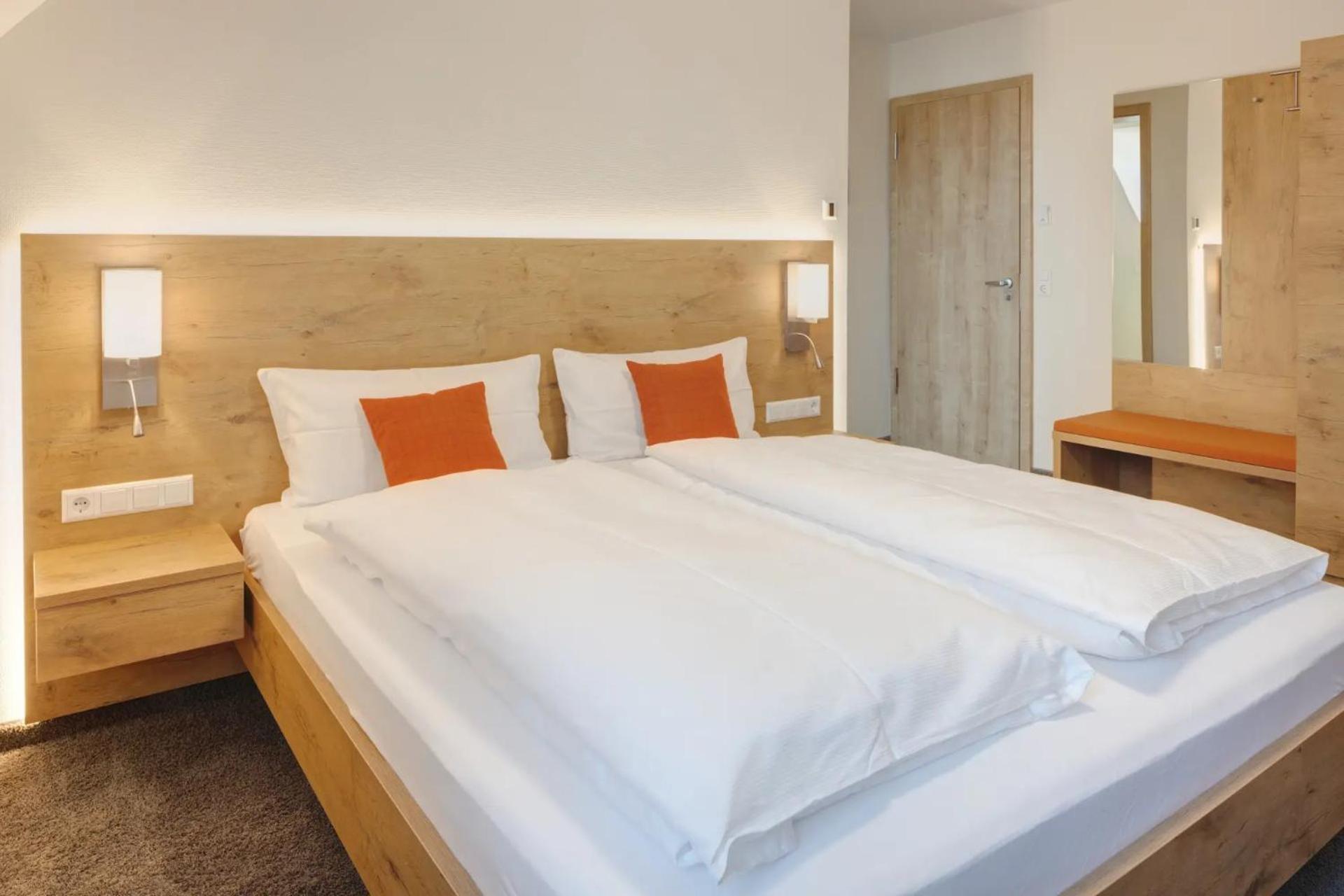 Landhotel Steigenhaus Untermunkheim Eksteriør billede