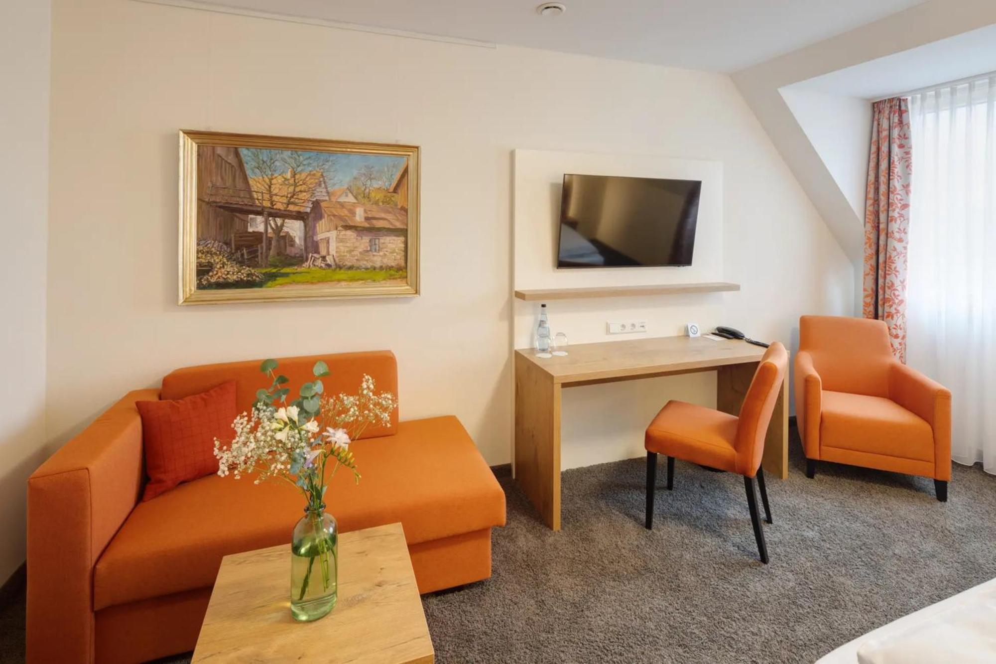 Landhotel Steigenhaus Untermunkheim Eksteriør billede